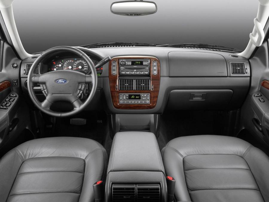  Ford Explorer 2001 года  (фото 7 из 21)